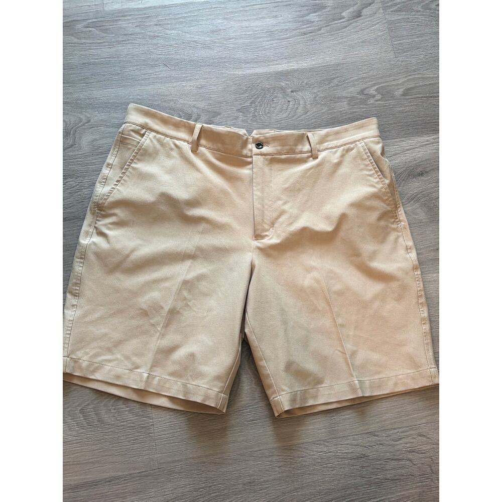 Dunning Golf men’s size 36 beige golf shorts